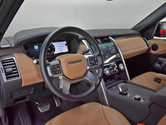 Foto do veículo LAND ROVER DISCOVERY  R-DYNAMIC S 3.0 4X4 DIE (HIB.) 2023 24.000 KM 630.000,00