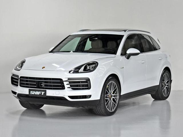 Foto do veículo PORSCHE CAYENNE  3.0 V6 462CV (HIBRIDO) 2021 25.202 KM 565.000,00