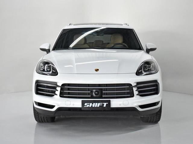 Foto do veículo PORSCHE CAYENNE  3.0 V6 462CV (HIBRIDO) 2021 25.202 KM 565.000,00