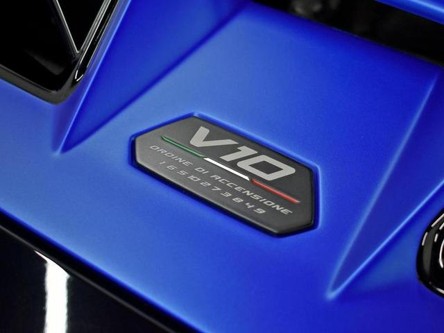 Foto do veículo LAMBORGHINI HURACAN  TECNICA COUPE LP 640-2 2023 90 KM 4.300.000,00