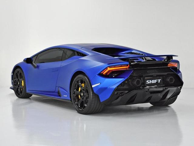 Foto do veículo LAMBORGHINI HURACAN  TECNICA COUPE LP 640-2 2023 90 KM 4.300.000,00