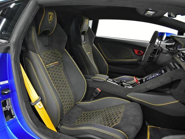 Foto do veículo LAMBORGHINI HURACAN  TECNICA COUPE LP 640-2 2023 90 KM 4.300.000,00