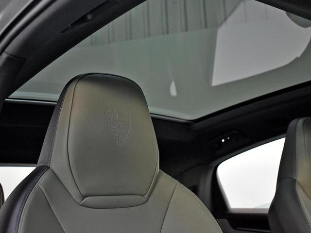 Foto do veículo PORSCHE CAYENNE  S COUPE 4.0 V8 474CV 2024 4.099 KM 1.070.000,00