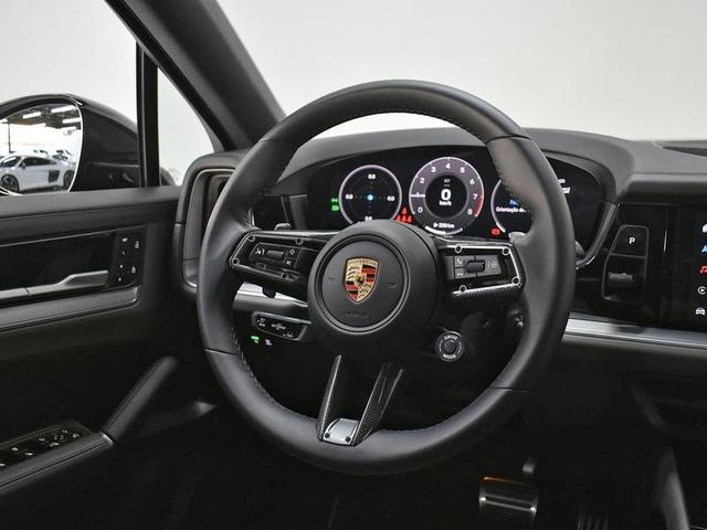 Foto do veículo PORSCHE CAYENNE  S COUPE 4.0 V8 474CV 2024 4.099 KM 1.070.000,00