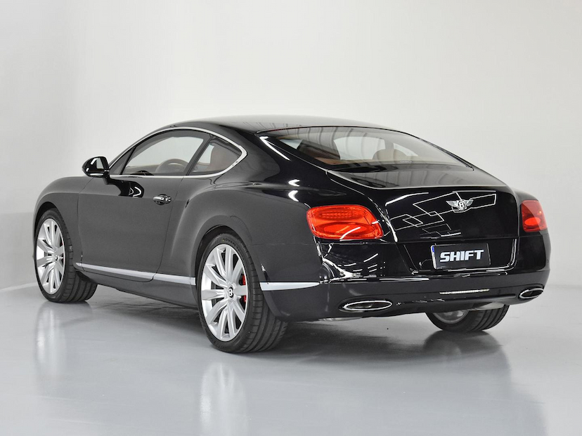 Foto do veículo BENTLEY CONTINENTAL  GT 6.0 W-12 BI-TB 2P 2013 5.121 KM 1.180.000,00