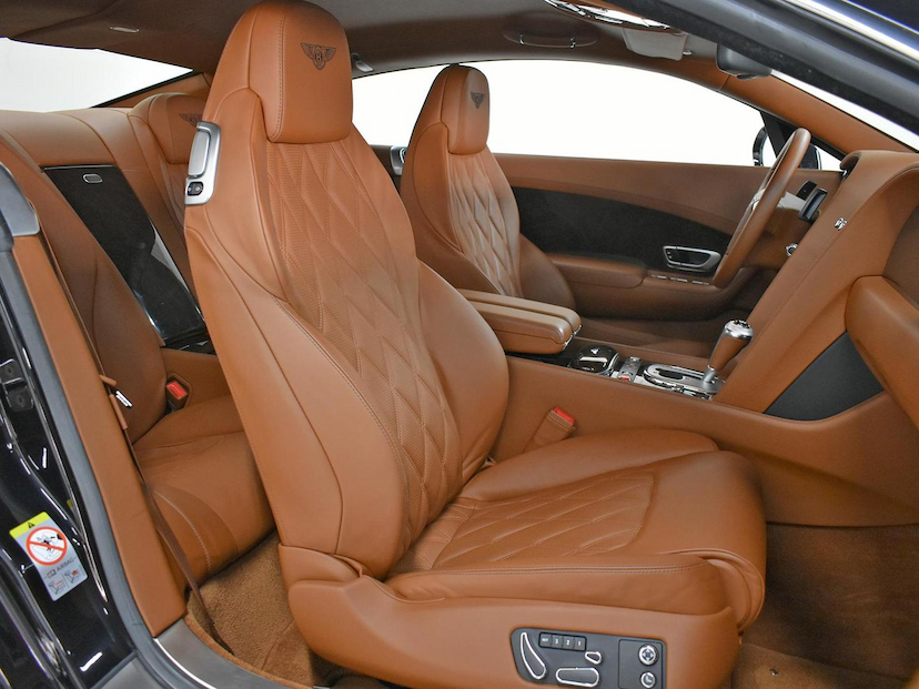 Foto do veículo BENTLEY CONTINENTAL  GT 6.0 W-12 BI-TB 2P 2013 5.121 KM 1.180.000,00
