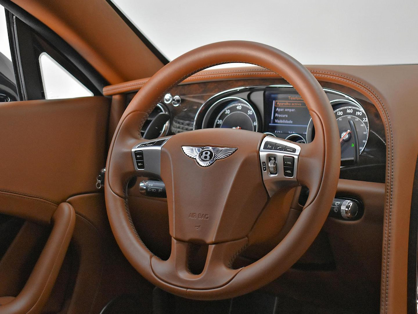 Foto do veículo BENTLEY CONTINENTAL  GT 6.0 W-12 BI-TB 2P 2013 5.121 KM 1.180.000,00