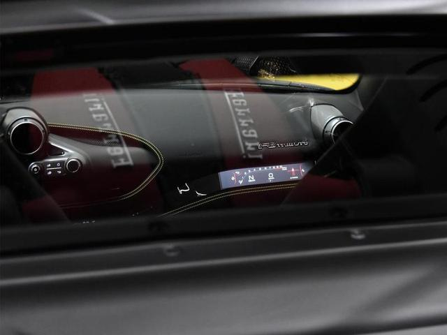Foto do veículo FERRARI F8  TRIBUTO 2022 12.617 KM 4.100.000,00