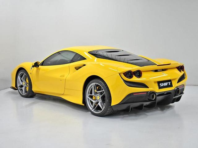 Foto do veículo FERRARI F8  TRIBUTO 2022 12.617 KM 4.100.000,00