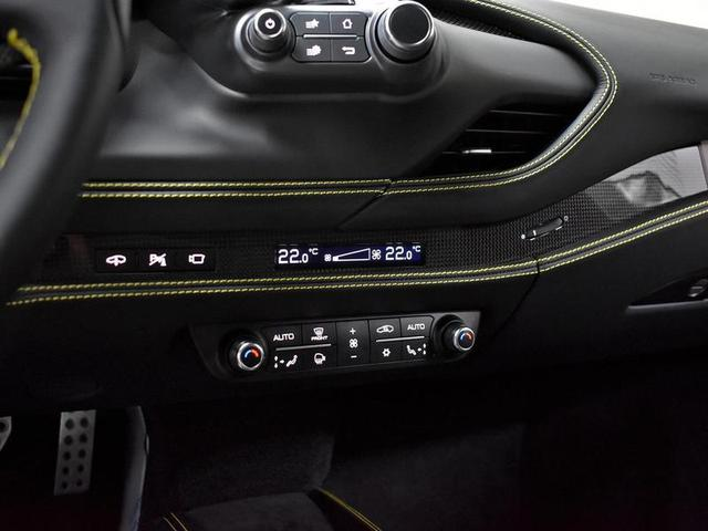 Foto do veículo FERRARI F8  TRIBUTO 2022 12.617 KM 4.100.000,00