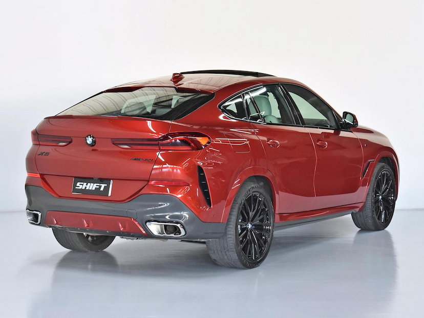 Foto do veículo BMW X6  XDRIVE 40I M SPORT 3.0 BI-TURBO 2023 21.095 KM 595.000,00