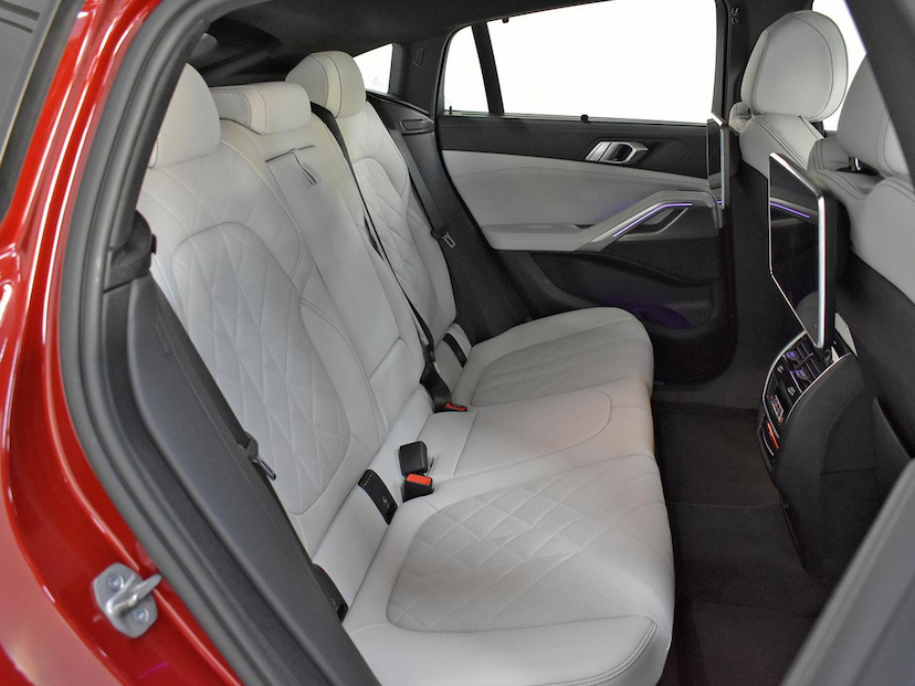 Foto do veículo BMW X6  XDRIVE 40I M SPORT 3.0 BI-TURBO 2023 21.095 KM 595.000,00