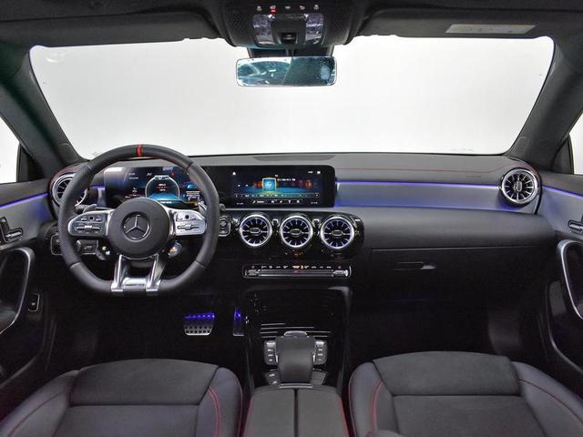 Foto do veículo MERCEDES-BENZ CLA -35 AMG 4MATIC 2.0 TB AUT. 2022 26.760 KM 375.000,00