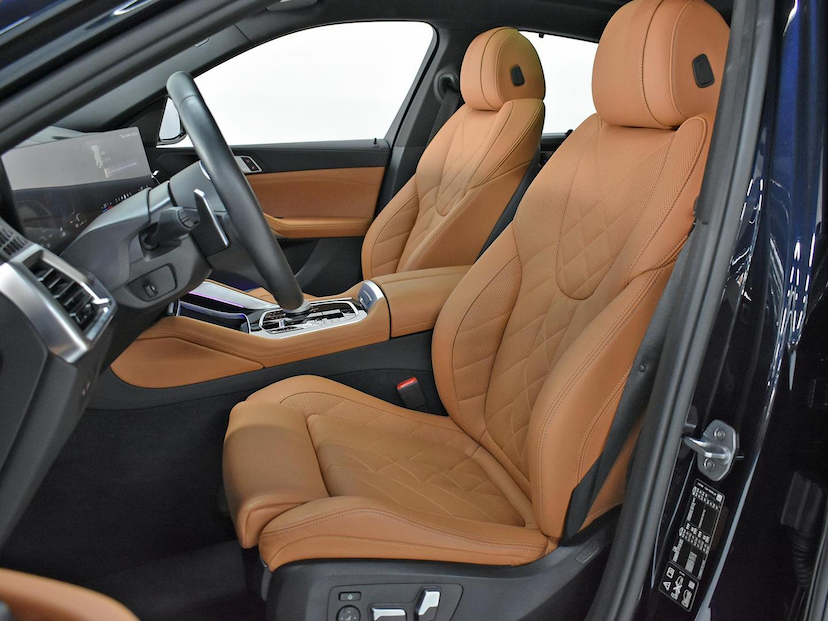 Foto do veículo BMW X6  XDRIVE 40I M SPORT 3.0 BI-TB (HIB.) 2024 7.607 KM 750.000,00