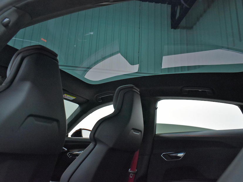 Foto do veículo AUDI RS Q8  E-TRON GT 2023 3.230 KM 650.000,00