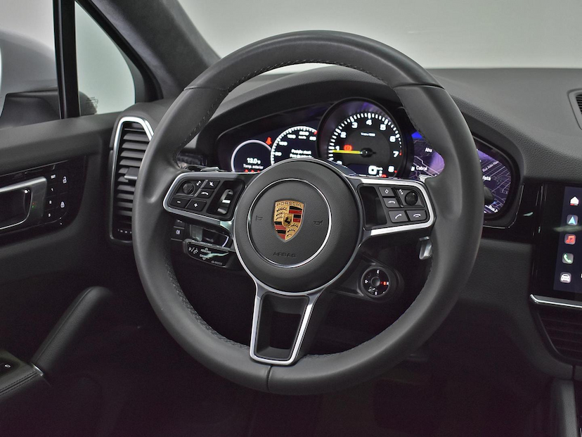 Foto do veículo PORSCHE CAYENNE  COUPE PLATINUM ED 3.0 (HIBRIDO) 2023 19.875 KM 695.000,00