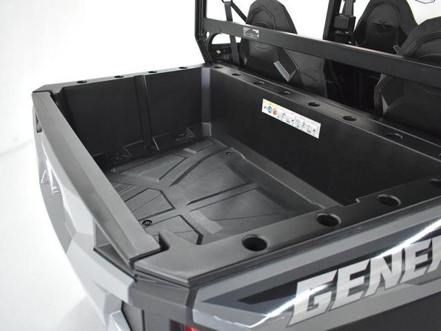 Foto do veículo POLARIS GENERAL  XP 4 1000 PREMIUM 2023 550 KM 165.000,00