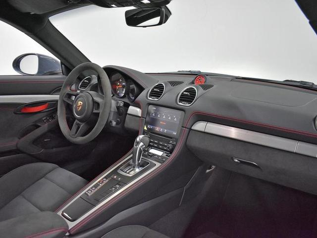 Foto do veículo PORSCHE 718  CAYMAN GT4 4.0 420CV 2023 1.195 KM 1.070.000,00
