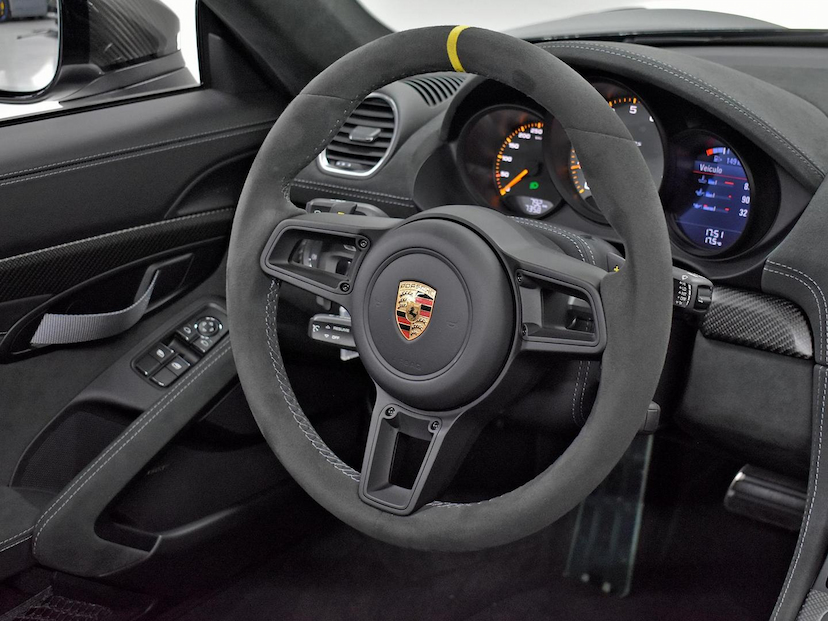 Foto do veículo PORSCHE 718  SPYDER RS 4.0 500CV 2024 980 KM 2.450.000,00
