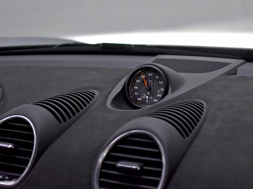 Foto do veículo PORSCHE 718  SPYDER RS 4.0 500CV 2024 980 KM 2.450.000,00