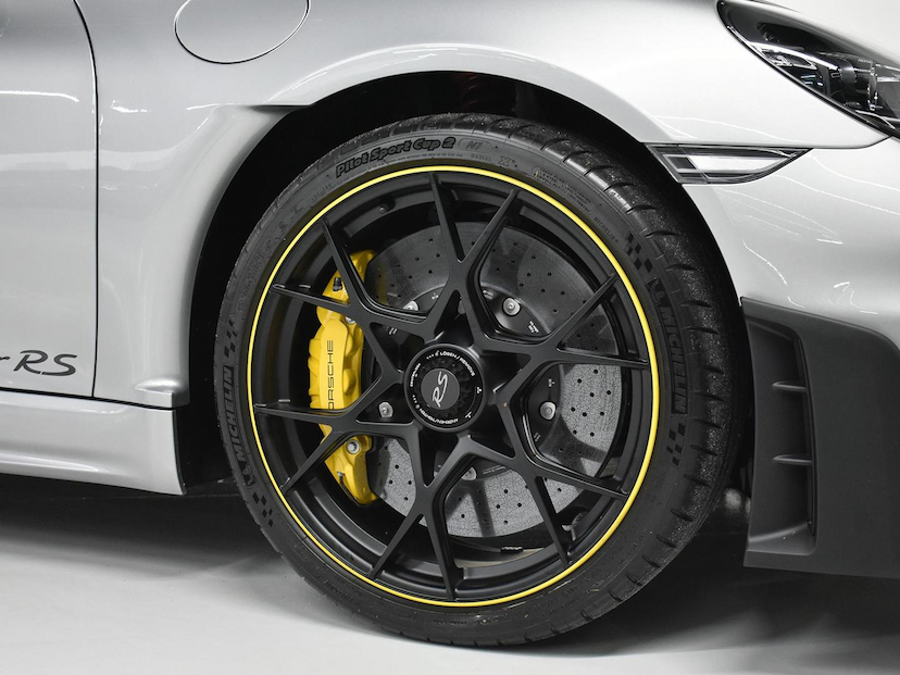 Foto do veículo PORSCHE 718  SPYDER RS 4.0 500CV 2024 980 KM 2.450.000,00