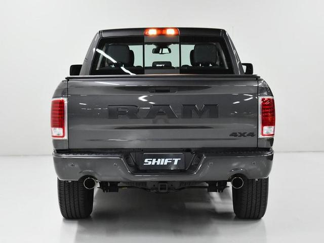 Foto do veículo RAM CLASSIC  LARAMIE NIGHT ED. 5.7 4X4 AUT. 2023 13.693 KM 320.000,00