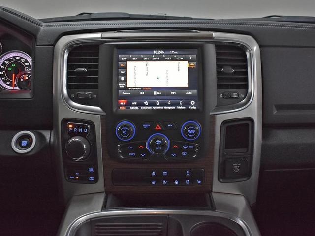 Foto do veículo RAM CLASSIC  LARAMIE NIGHT ED. 5.7 4X4 AUT. 2023 13.693 KM 320.000,00