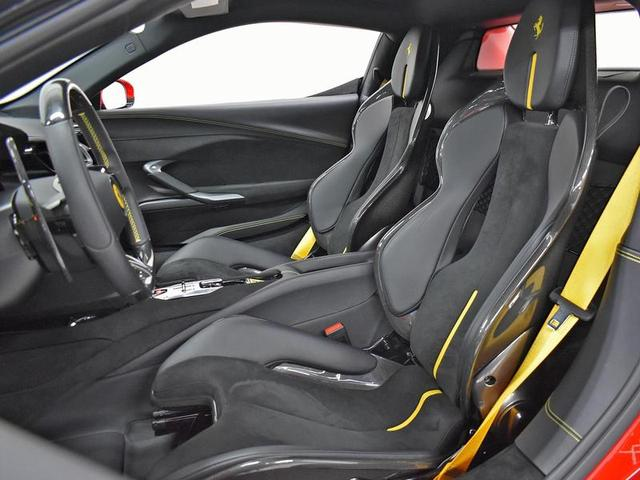 Foto do veículo FERRARI 296  GTB (HIBRIDO) 2024 363 KM 3.650.000,00