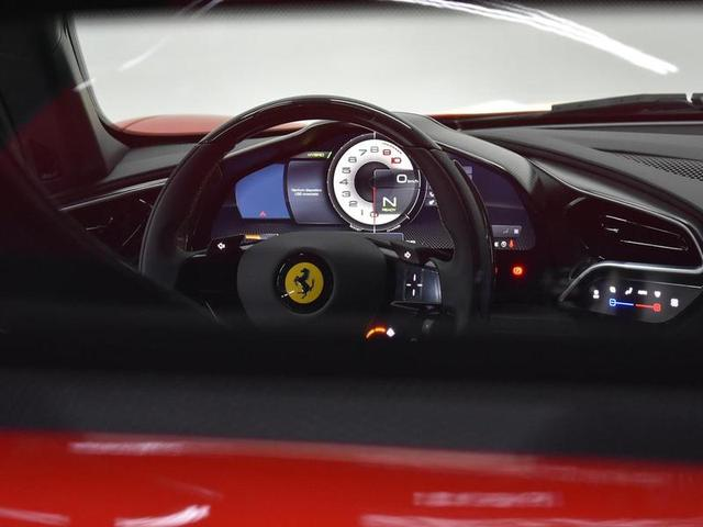 Foto do veículo FERRARI 296  GTB (HIBRIDO) 2024 363 KM 3.650.000,00