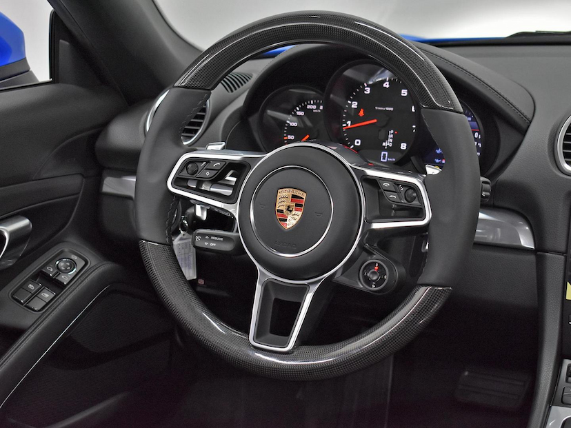 Foto do veículo PORSCHE 718  BOXSTER 2.0 300CV 2024 45 KM 695.000,00