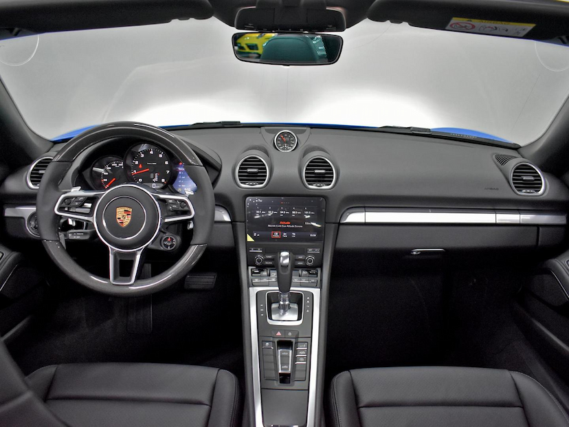 Foto do veículo PORSCHE 718  BOXSTER 2.0 300CV 2024 45 KM 695.000,00