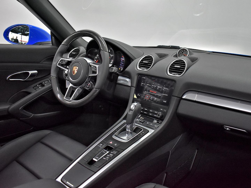 Foto do veículo PORSCHE 718  BOXSTER 2.0 300CV 2024 45 KM 695.000,00