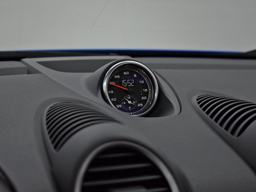 Foto do veículo PORSCHE 718  BOXSTER 2.0 300CV 2024 45 KM 695.000,00