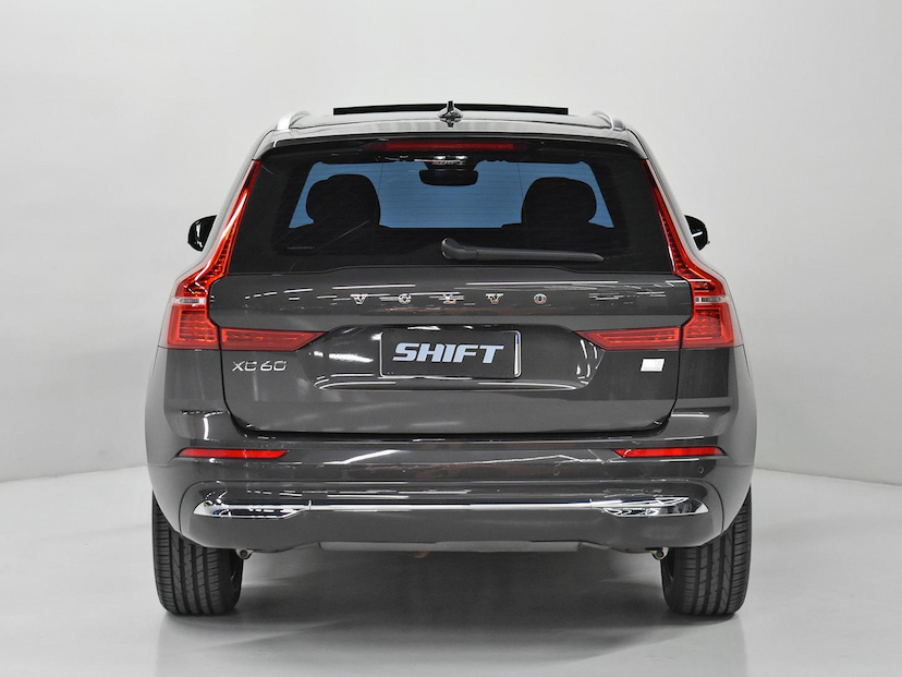 Foto do veículo VOLVO XC60  2.0 T8 RECHARGE INSCRIPTION EXPRESSION AWD GEARTRONIC 2022 38.668 KM 295.000,00