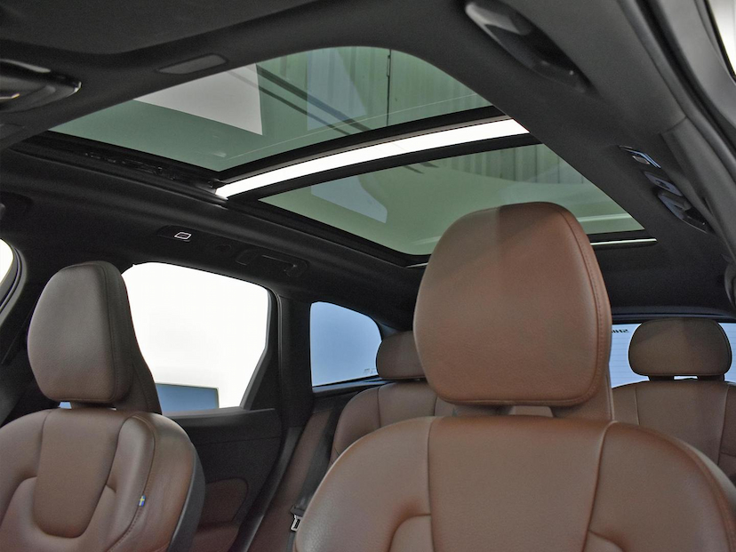 Foto do veículo VOLVO XC60  2.0 T8 RECHARGE INSCRIPTION EXPRESSION AWD GEARTRONIC 2022 38.668 KM 295.000,00