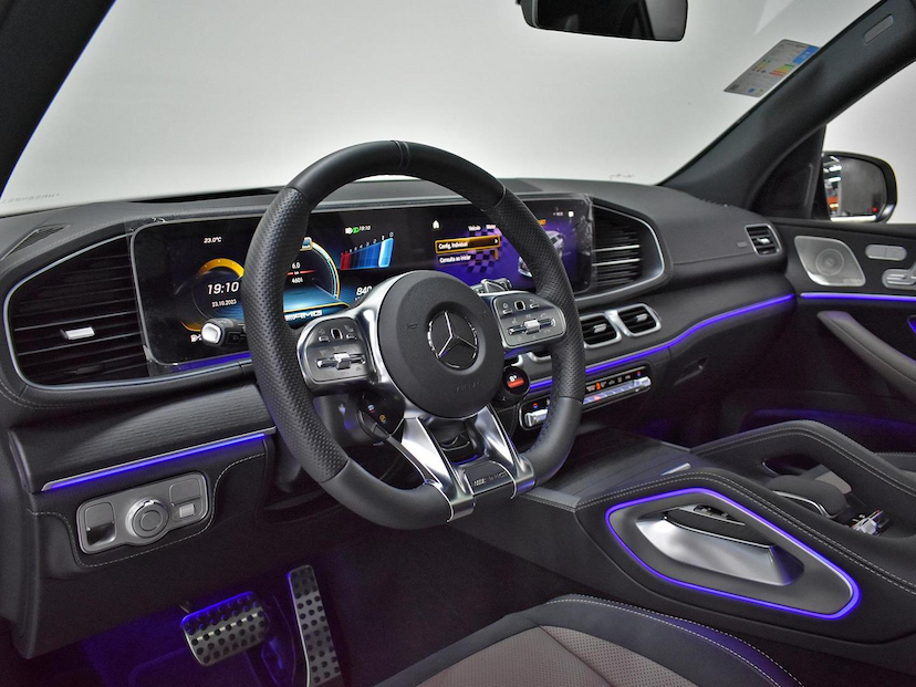 Foto do veículo MERCEDES-BENZ GLE 53 AMG  3.0 L6 GASOLINA 4MATIC+ 9G-TRONIC 2022 22.435 KM 680.000,00