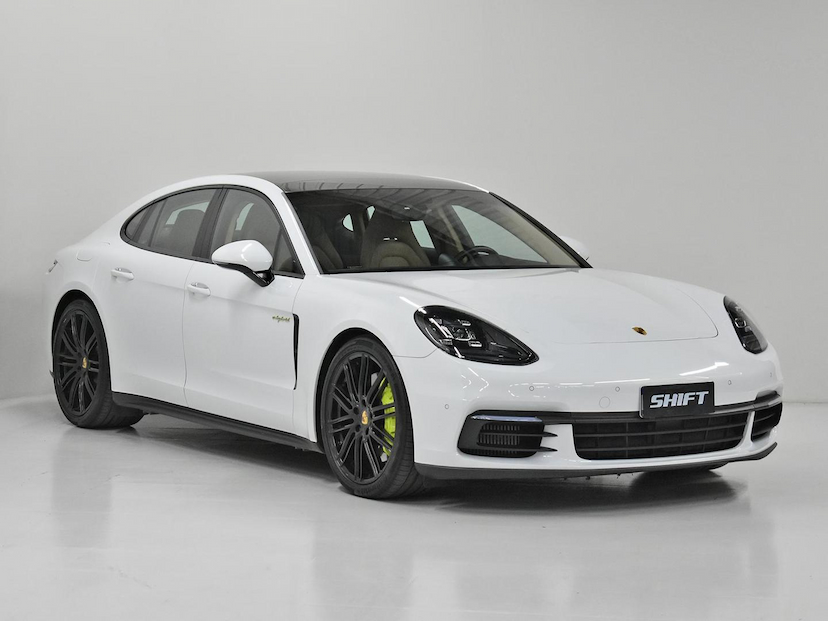 Foto do veículo PORSCHE PANAMERA  4 E-HYBRID 2018 21.295 KM 485.000,00