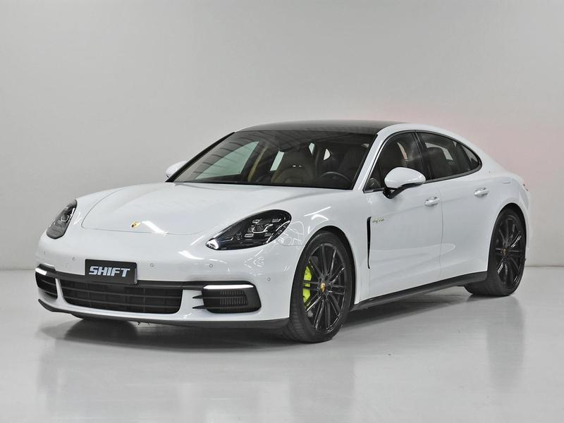 Foto do veículo PORSCHE PANAMERA  4 E-HYBRID 2018 21.295 KM 485.000,00