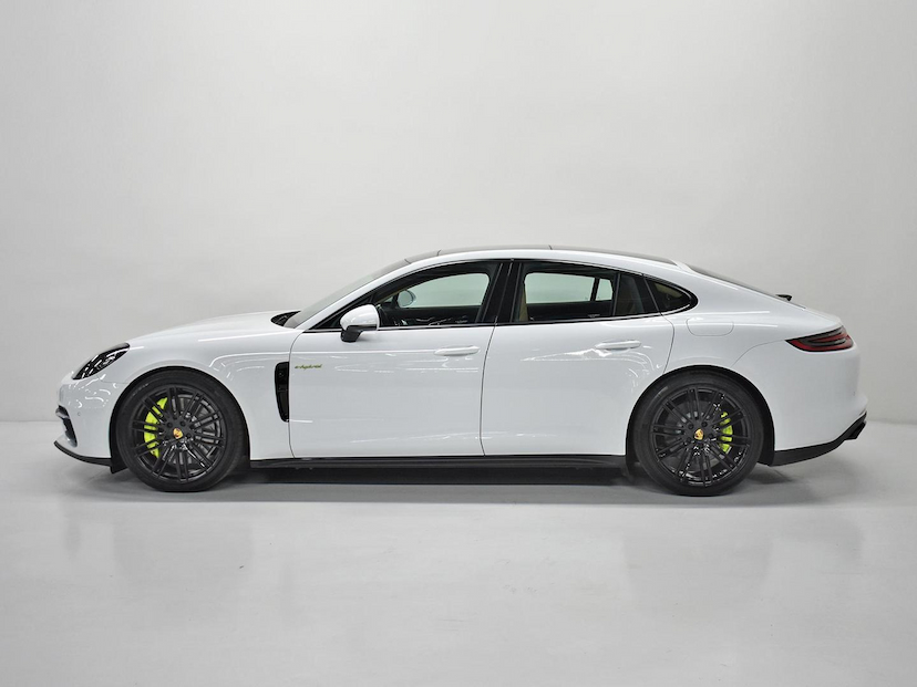 Foto do veículo PORSCHE PANAMERA  4 E-HYBRID 2018 21.295 KM 485.000,00