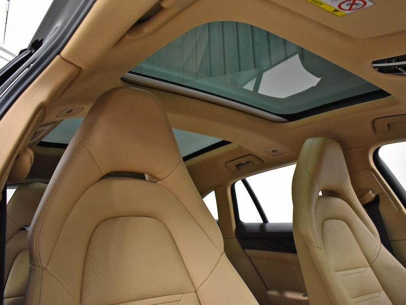Foto do veículo PORSCHE PANAMERA  4 E-HYBRID SPORT TURISMO 2023 9.161 KM 819.000,00