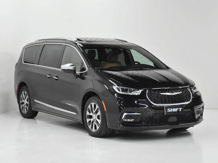 Foto do veículo CHRYSLER PACIFICA  PINNACLE HYBRID 3.6 V6 287 CV 2022 17.675 KM 565.000,00