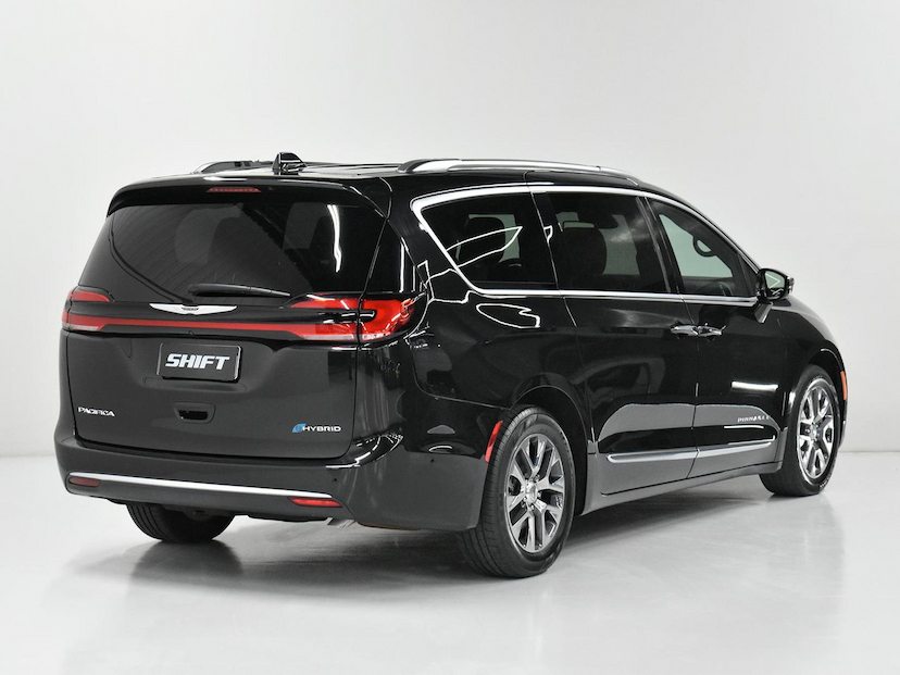 Foto do veículo CHRYSLER PACIFICA  PINNACLE HYBRID 3.6 V6 287 CV 2022 17.675 KM 565.000,00