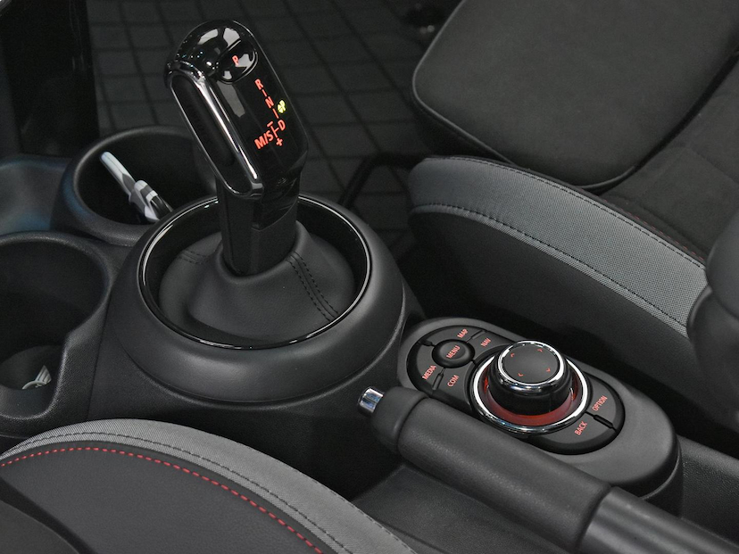 Foto do veículo MINI JOHN COOPER WORKS COOPER HATCH JCW 3P 2024 162 KM 290.000,00