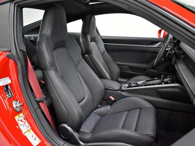 Foto do veículo PORSCHE 911  CARRERA S 3.0 450 CV 2022 6.146 KM 990.000,00