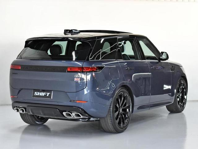 Foto do veículo LAND ROVER RANGE ROVER SP . FIRST. ED. 4.4 V8 TB 530CV AUT 2023 966 KM 1.090.000,00
