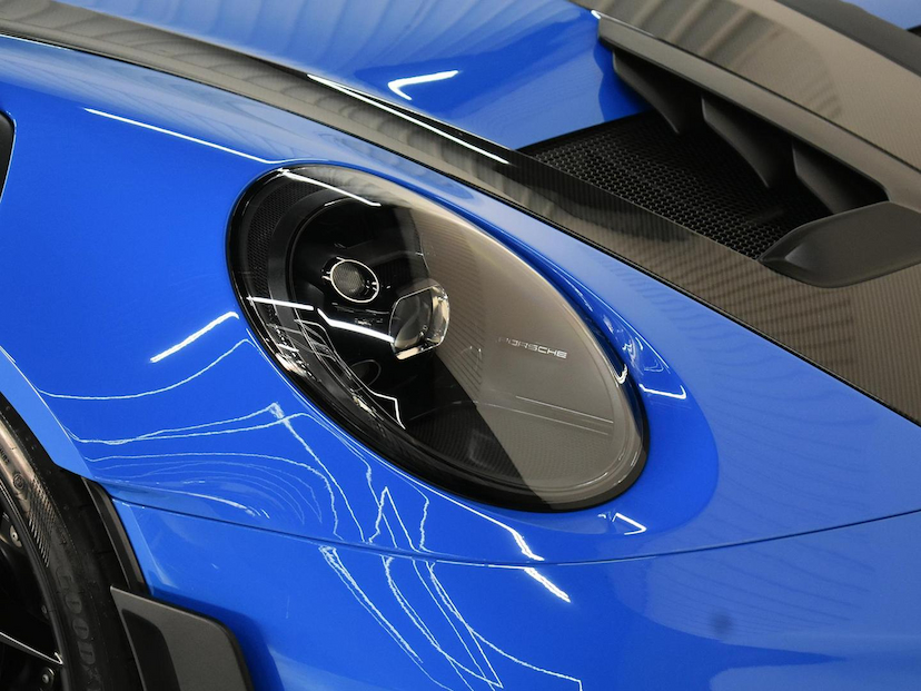 Foto do veículo PORSCHE 911  GT3 RS 2024 2.457 KM 3.850.000,00