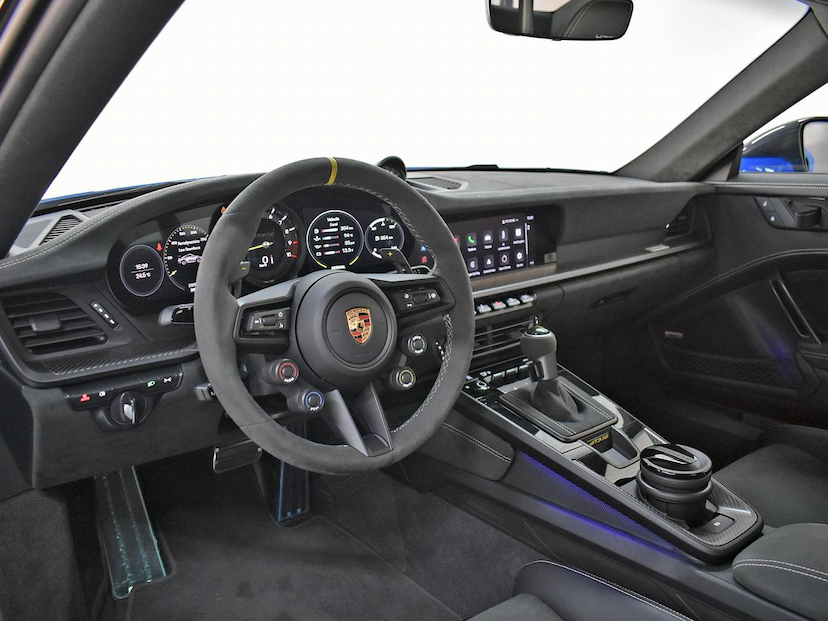 Foto do veículo PORSCHE 911  GT3 RS 2024 2.457 KM 3.850.000,00