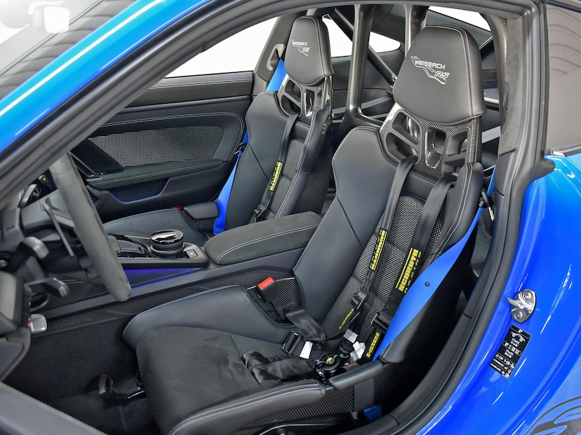 Foto do veículo PORSCHE 911  GT3 RS 2024 2.457 KM 3.850.000,00