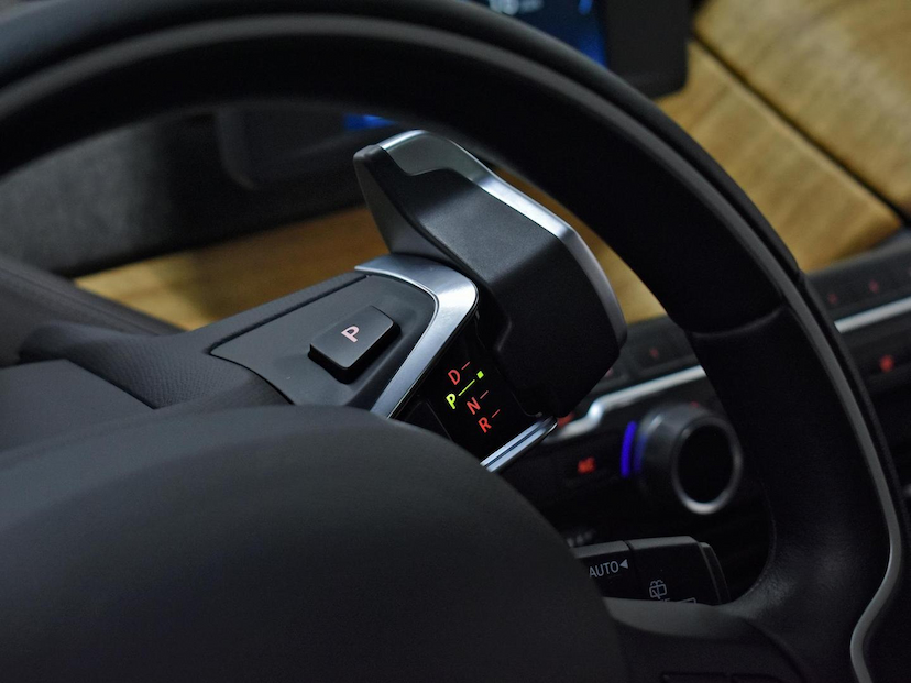 Foto do veículo BMW I3  BEV 170CV AUT. (ELÉTRICO) 2022 13.075 KM 179.000,00