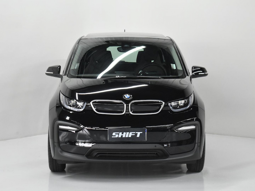Foto do veículo BMW I3  BEV 170CV AUT. (ELÉTRICO) 2022 13.075 KM 179.000,00